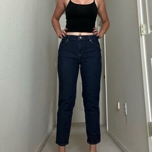 BDG Girlfriend Style dark wash jeans NWOT